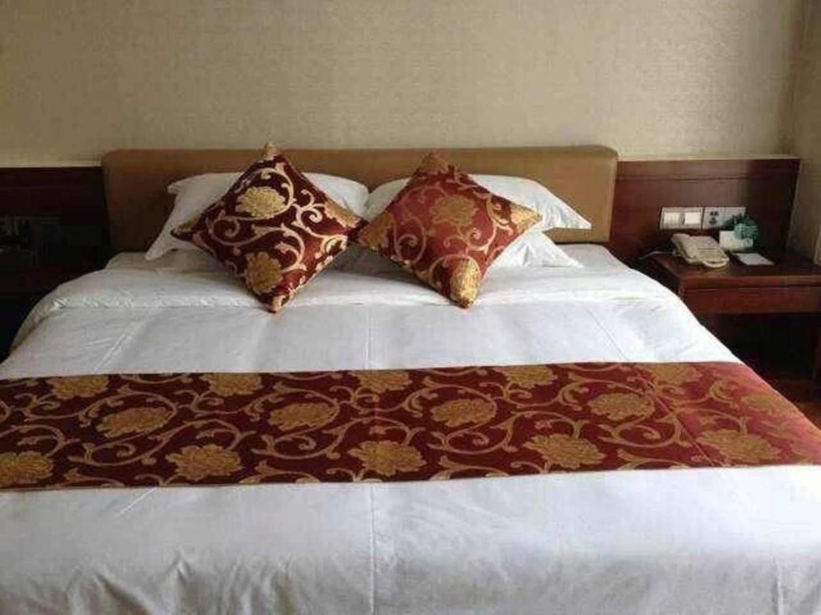 The Century Hotel Zhongshan  Esterno foto